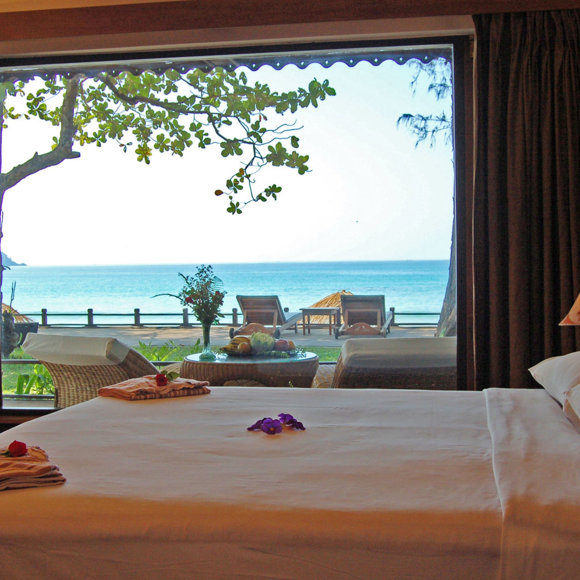 Thande Beach Front Deluxe